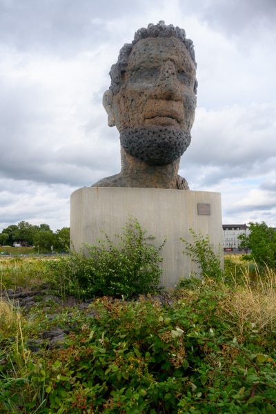 Foto-1027050-DE-Duisburg-Poseidon-web-1920-80