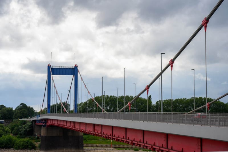 Foto-1027071-DE-Duisburg-Poseidon-web-1920-80