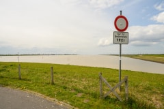 Nur für Bedienstete Emssperrwerk Emden