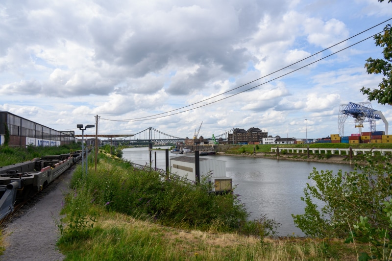 Foto-1026995-DE-Krefeld-Hafen-web-1920-80