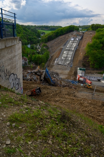 Foto-1025113-DE-Luedenscheid-Rahmedetalbruecke-nach-der-Sprengung-web-1920-80