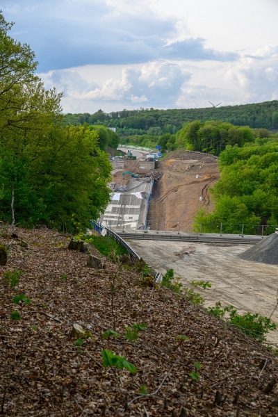 Foto-9003229-DE-Luedenscheid-Rahmedetalbruecke-nach-der-Sprengung-web-1920-80