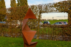 Foto-1030568-DE-Rees-Skulpturenpark-Dreiecke-web-1920-80