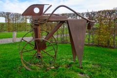 Foto-9010605-DE-Rees-Skulpturenpark-Heuschrecke-web-1920-80