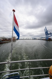 Foto-9006372-NL-Rotterdam-Hafen-web-1920-80