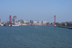 Willemsgrugg in Rotterdam von der Erasmusbrugg aus