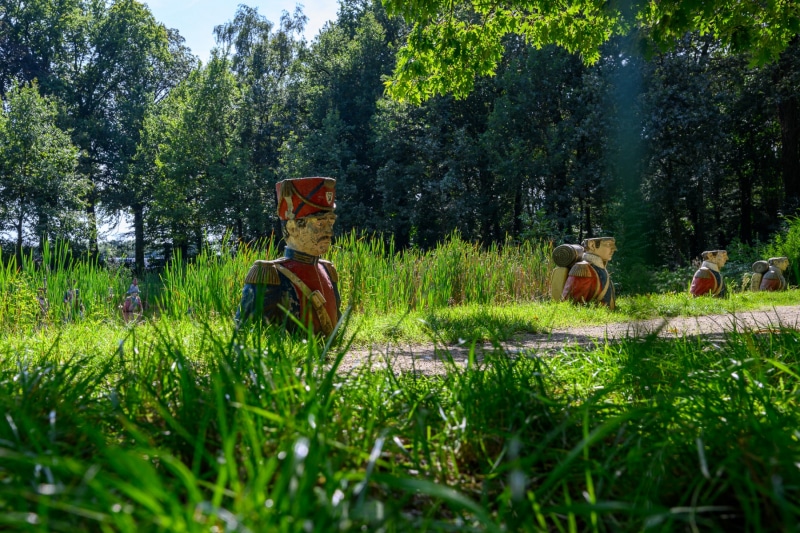 Foto-9008330-NL-Landgoed-Steenenburg-Napoleons-Soldaten-web-1920-80