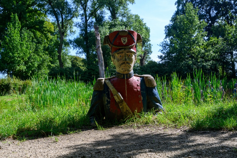 Foto-9008332-NL-Landgoed-Steenenburg-Napoleons-Soldaten-web-1920-80