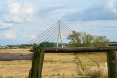 Niederrheinbrücke in Wesel von der alten Eisenbahnbrücke aus gesehen