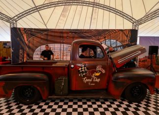 US-Car & Bike Show im Grefrather EisSport & EventPark